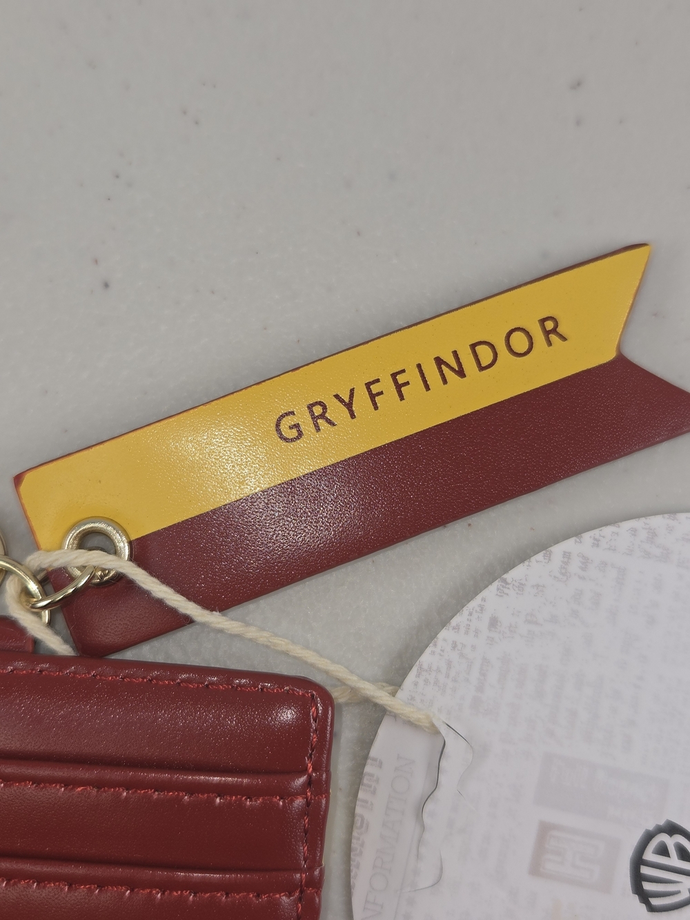NWT Harry Potter Gryffindor Burgundy and Yellow Wallet Multiple Card Holders - Picture 8 of 9